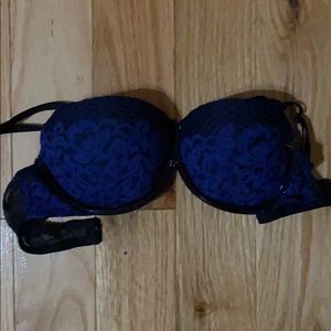 Victoria’s Secret 32C sexy push-up bra